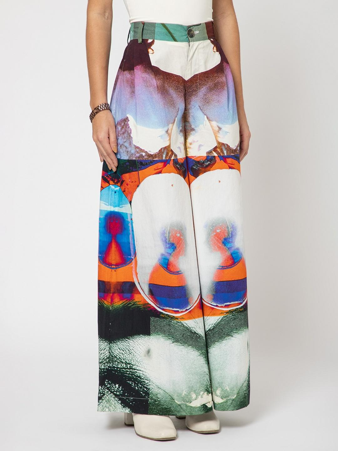 Why sitting on the opposite side wide legged trouser